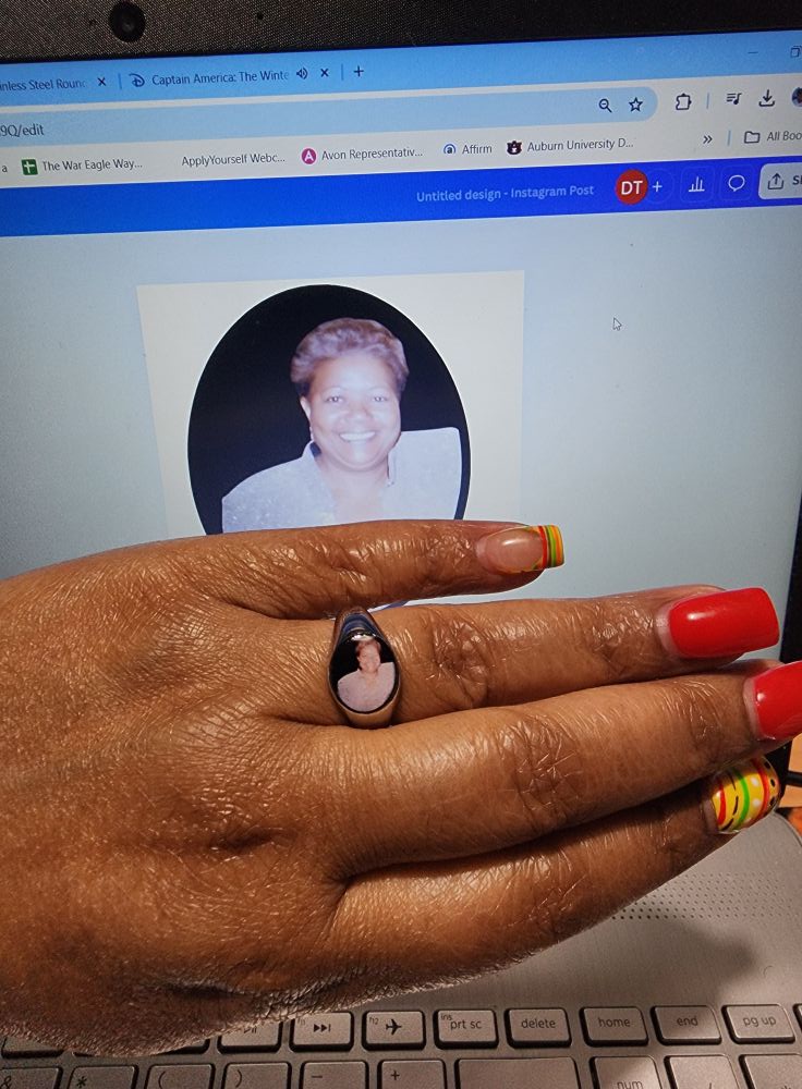 Photo/Memorial Ring